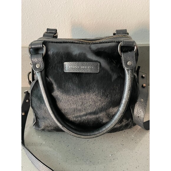 STATUS ANXIETY WOMENS LAST MOUNTAINS BAG - BLACK FUR - Picture 8 of 13